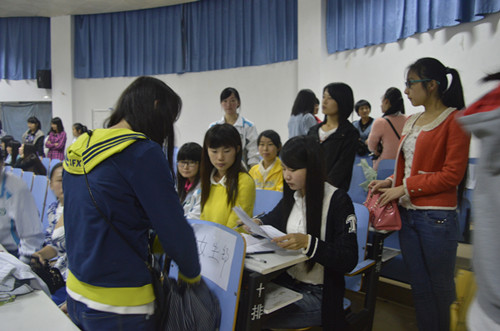 必威官方首页官网学生会招新工作圆满结束